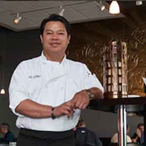 Preeda Joynoosaeng owner of Sea Thai Restaurant at Midtown Crossing