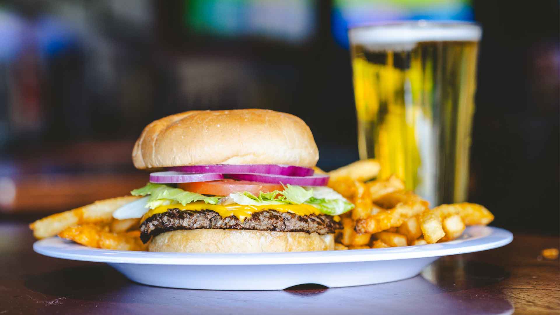RaysBurgerBeer1920x1080 Burger at Rays Wings in Omaha, Nebraska